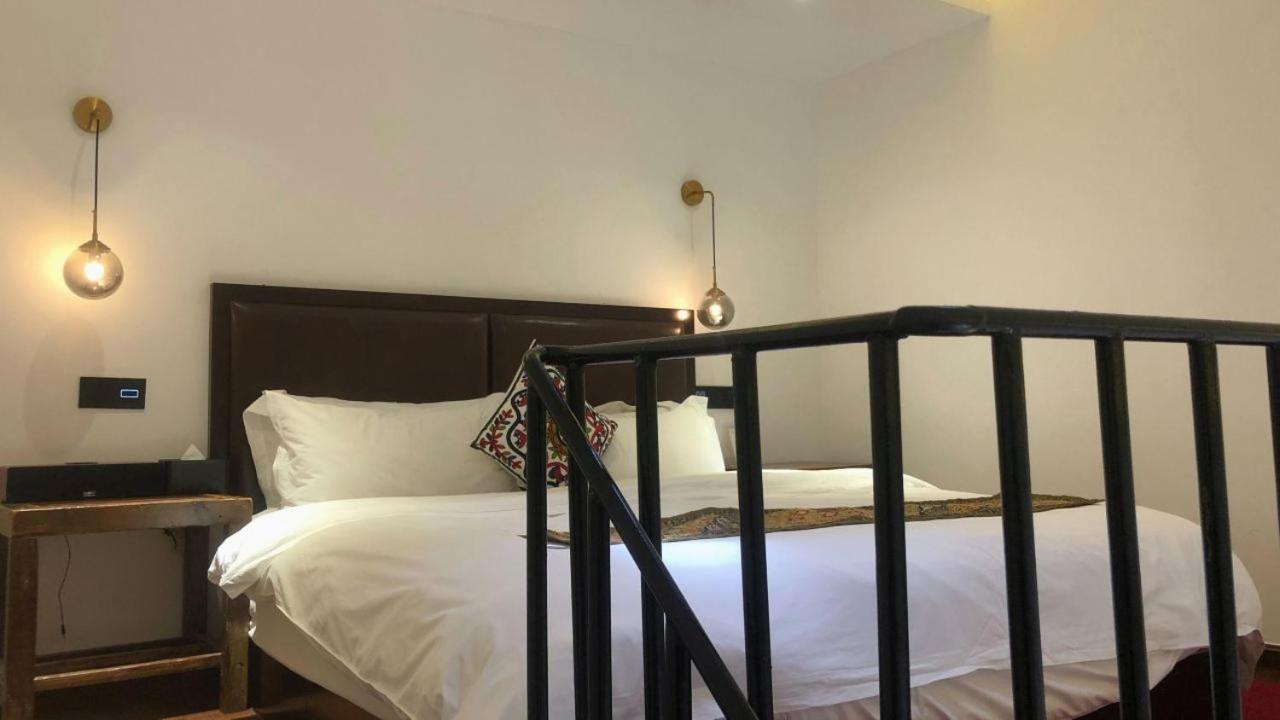 Qintai Tibetan Culture Boutique Hotel 청두 외부 사진